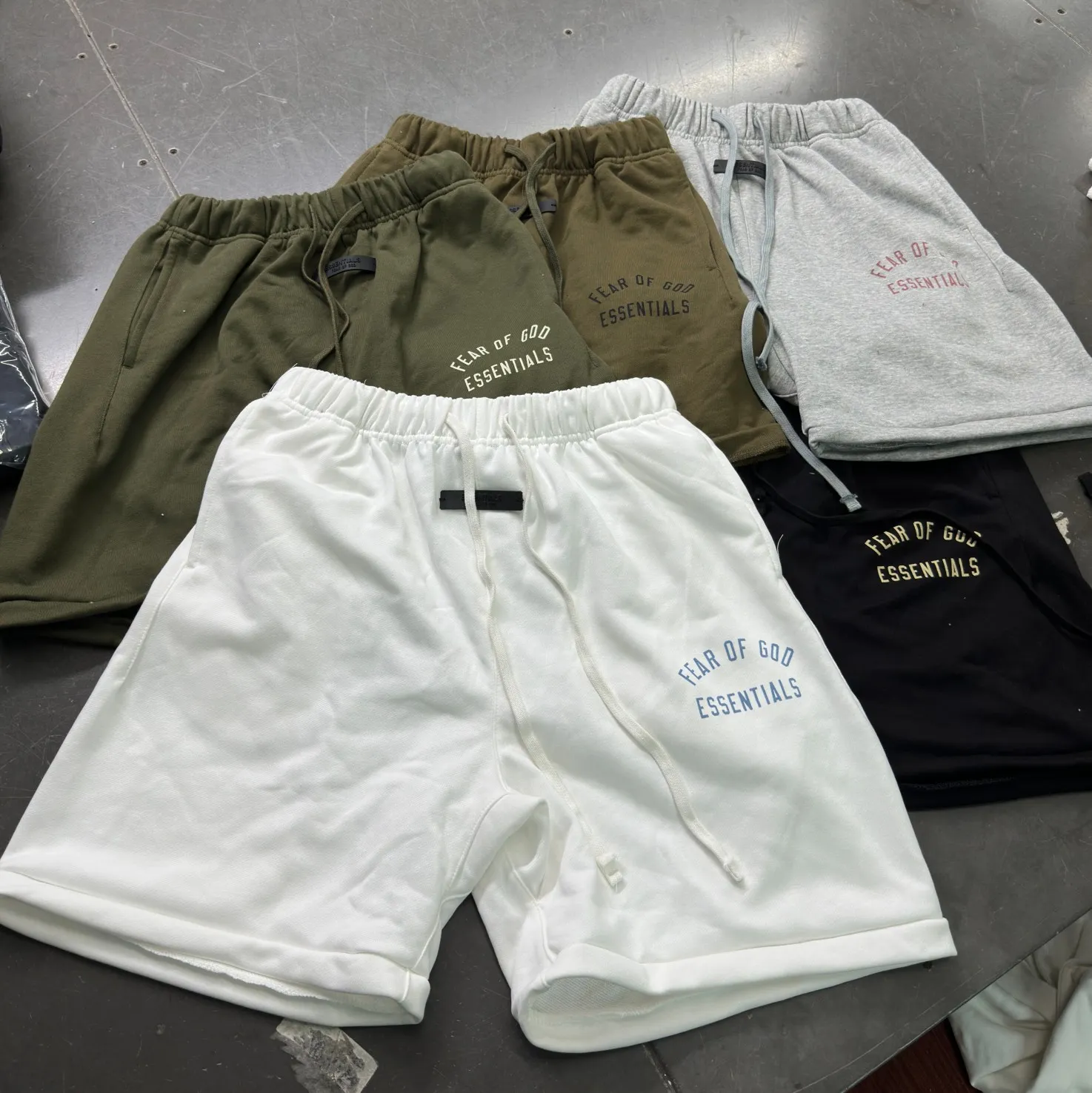 Fear of God Essentials Fall 24 Series ：K # ：Black Gray White Sizes：S M L XL